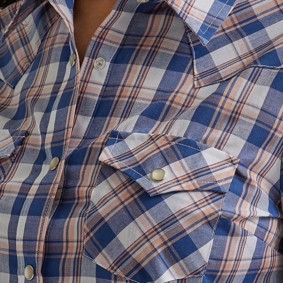 Women's Wrangler Essential Western Anthem Blue Plaid Long Sleeve Shirt Size XL - Picture 6 of 12